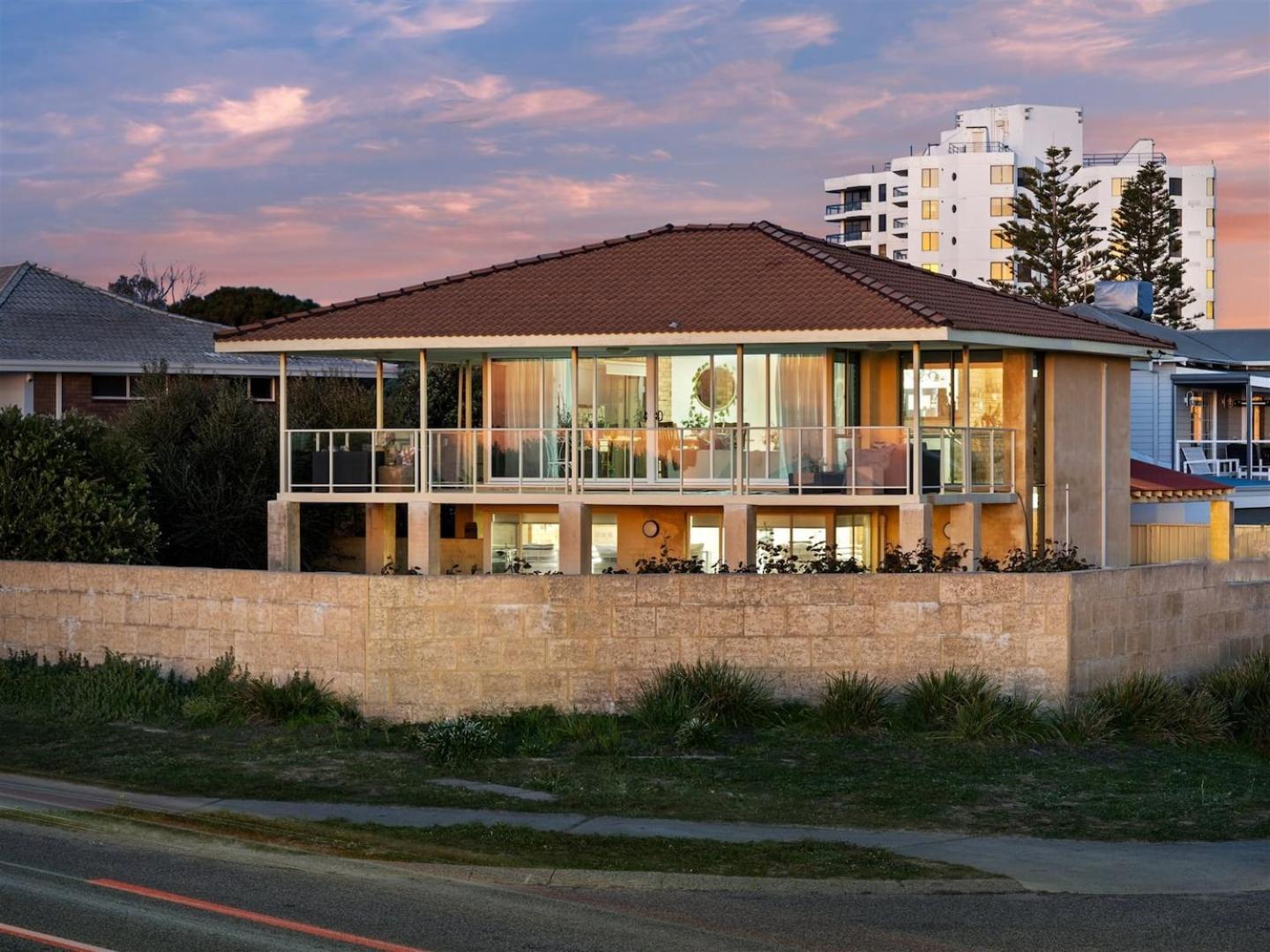 Pet-Friendly Beachfront Family Getaway With Views Villa Mandurah Exterior photo